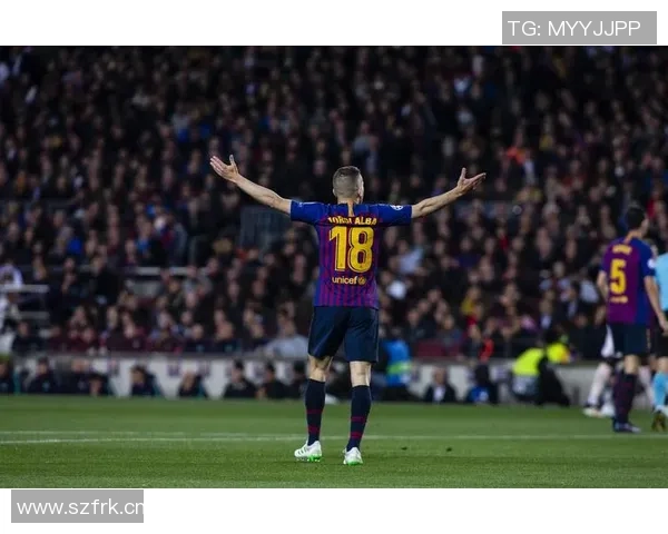 罗贝托与阿尔巴合影留念感慨岁月流逝祝福未来一切顺利