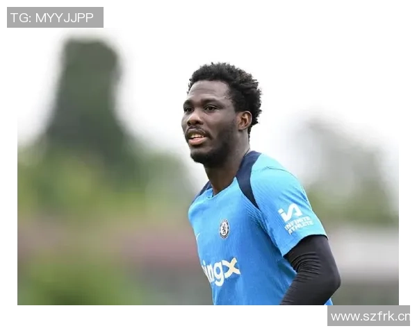 大卫福法纳再次因无证驾驶被罚款440英镑并扣6分